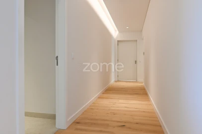 Apartamento T4 para Venda em Carcavelos e Parede