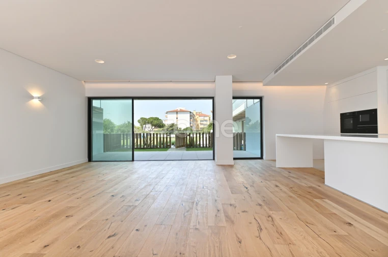 Apartamento T4 para Venda em Carcavelos e Parede Foto 6