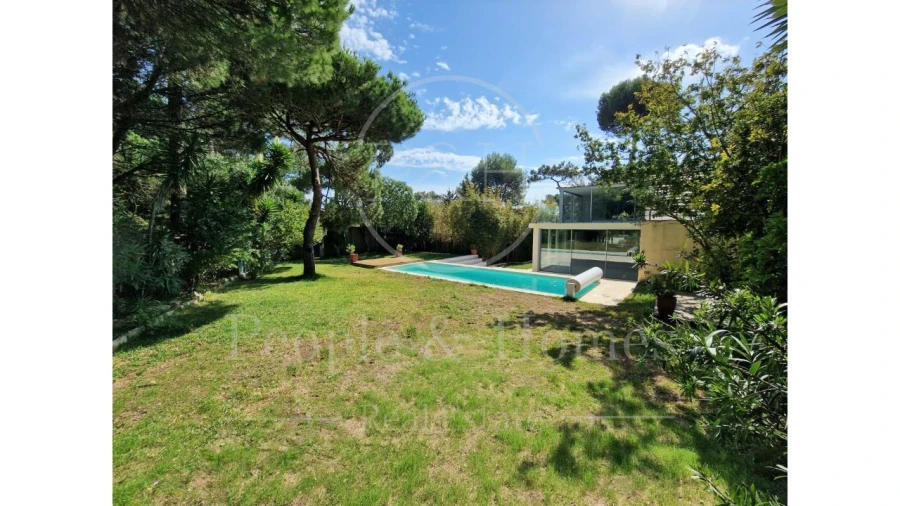 Moradia T4 para Arrendamento em Cascais e Estoril Foto 3