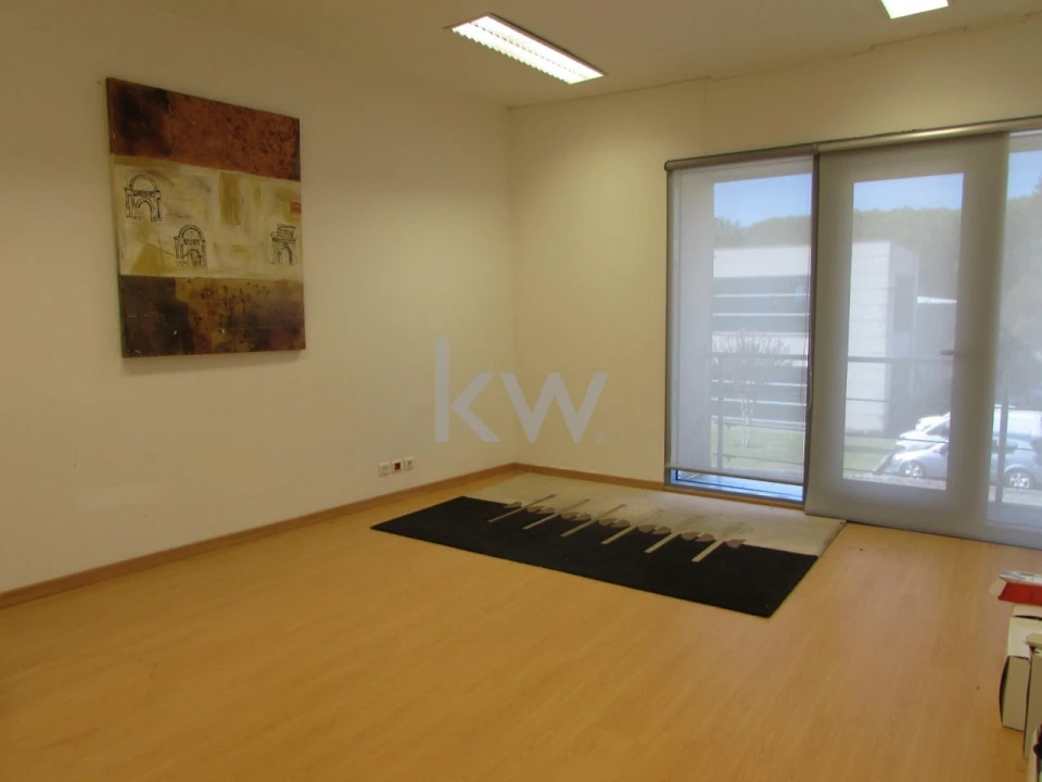 Armazém para Arrendamento em Santa Catarina da Serra e Chainça Foto 7