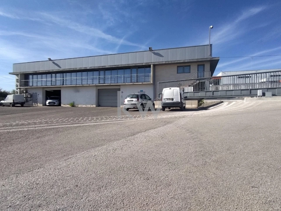 Armazém para Arrendamento em Santa Catarina da Serra e Chainça Foto 13