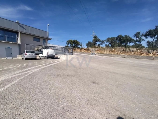 Armazém para Arrendamento em Santa Catarina da Serra e Chainça Foto 14