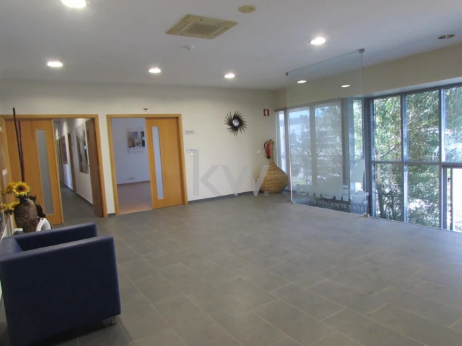 Armazém para Arrendamento em Santa Catarina da Serra e Chainça Foto 1