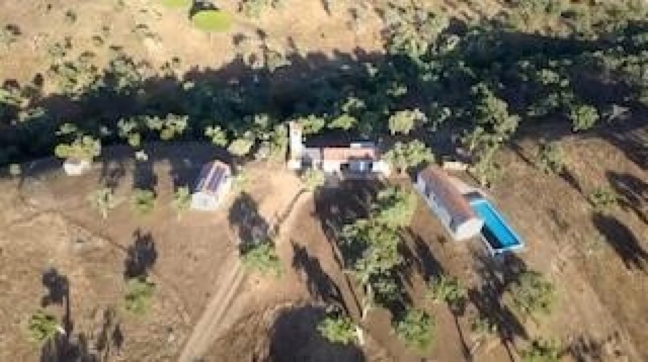 Quinta T2 para Venda em São Francisco da Serra Foto 3