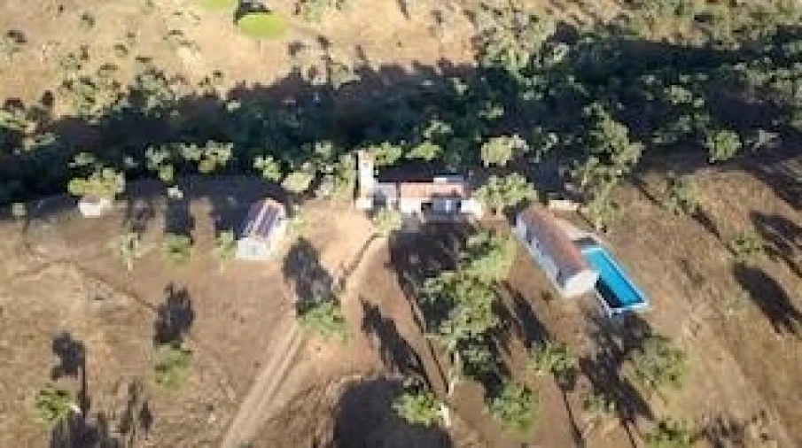 Quinta T2 para Venda em São Francisco da Serra Foto 3