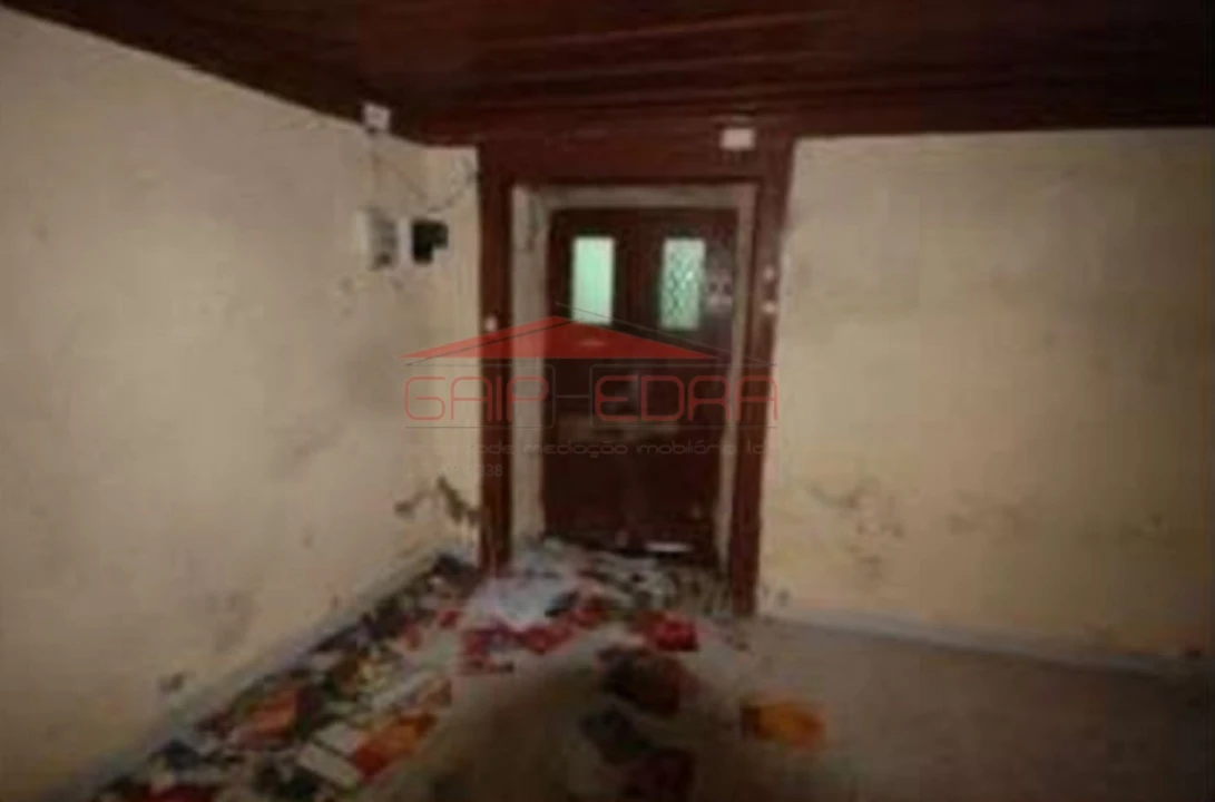 Moradia T4 para Venda em Casais e Alviobeira Foto 10