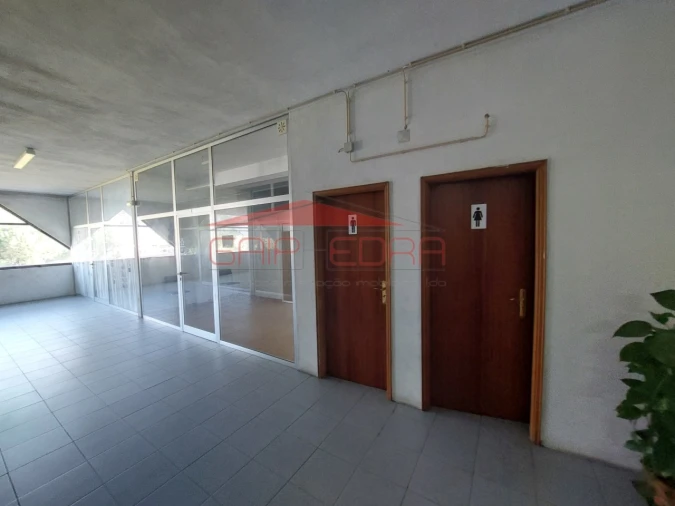 Loja para Venda em São João da Madeira Foto 8