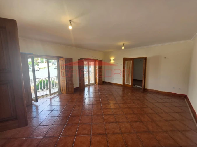 Moradia T5 para Venda em Nine Foto 6