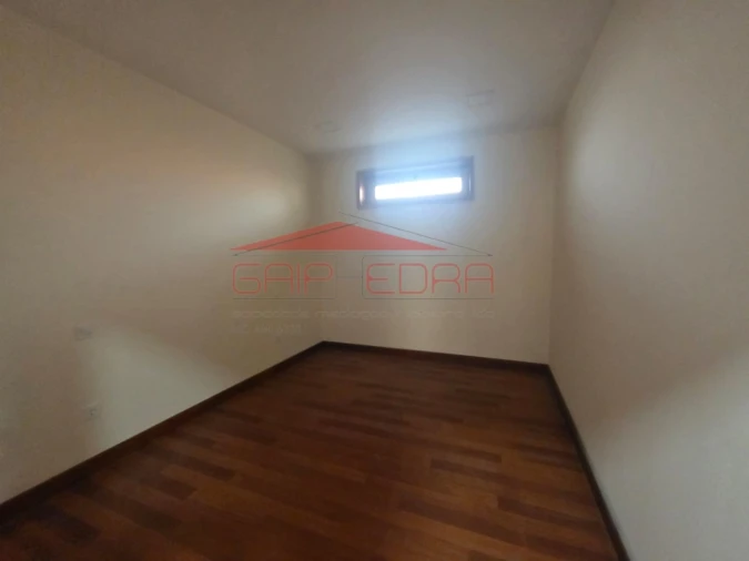 Moradia T5 para Venda em Nine Foto 21