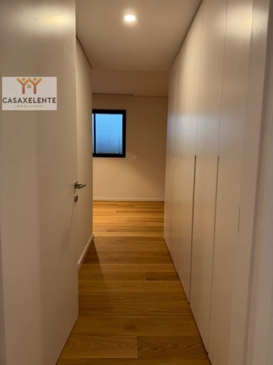 Apartamento T4 para Venda em Cascais e Estoril Foto 13