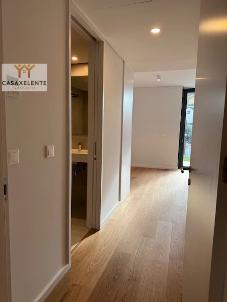 Apartamento T4 para Venda em Cascais e Estoril Foto 26