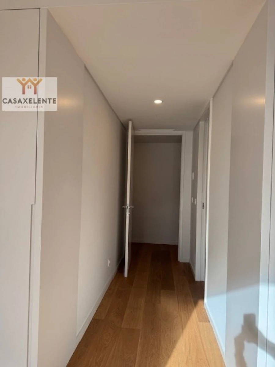 Apartamento T4 para Venda em Cascais e Estoril Foto 31