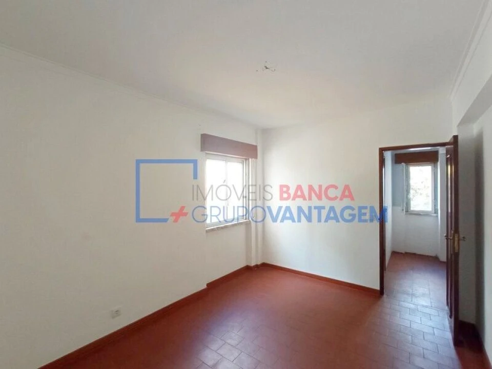 Apartamento T3 para Venda em Carregado e Cadafais Foto 10