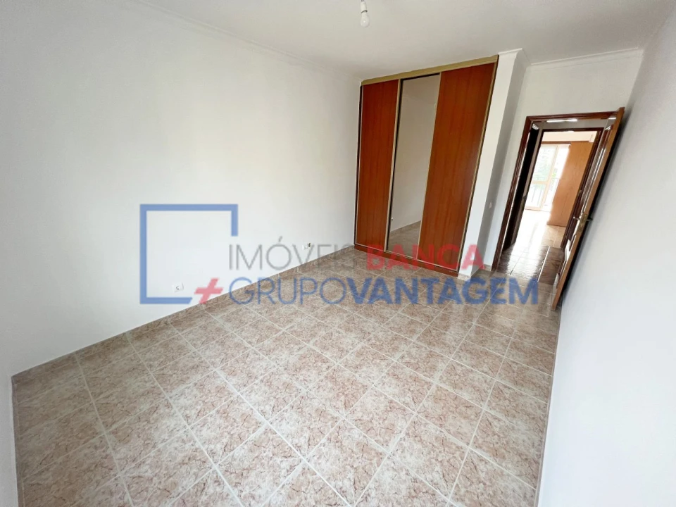 Apartamento T3 para Venda em Carregado e Cadafais Foto 20
