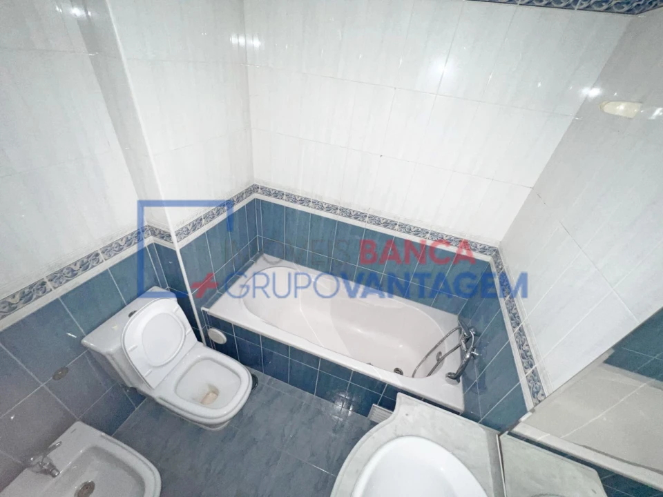 Apartamento T3 para Venda em Carregado e Cadafais Foto 27