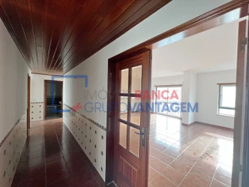 Apartamento T3 para Venda em Carregado e Cadafais