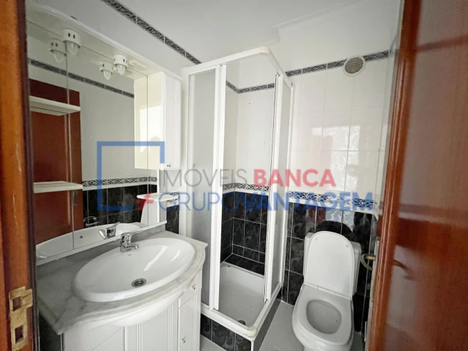 Apartamento T3 para Venda em Carregado e Cadafais Foto 10