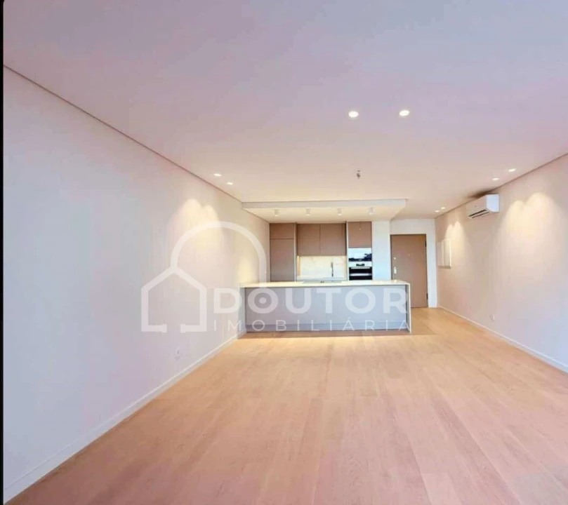 Apartamento T3 para Venda em São Martinho Foto 9