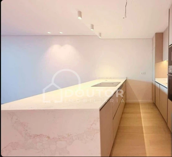 Apartamento T3 para Venda em São Martinho Foto 9