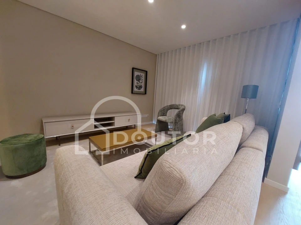 Apartamento T2 para Venda em São Martinho Foto 6