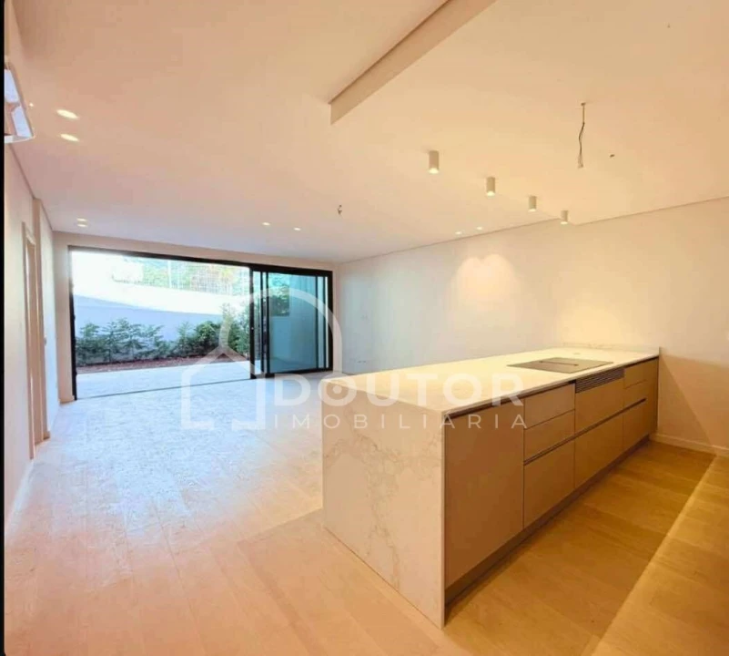Apartamento T2 para Venda em São Martinho Foto 8