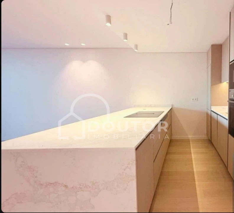 Apartamento T2 para Venda em São Martinho Foto 9