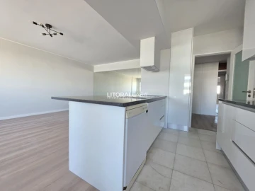 Apartamento T4 para Venda em Glória e Vera Cruz