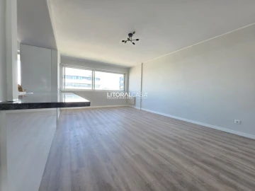 Apartamento T4 para Venda em Glória e Vera Cruz