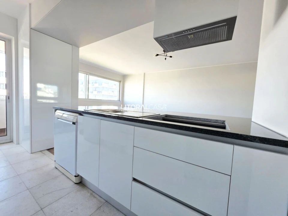 Apartamento T4 para Venda em Glória e Vera Cruz Foto 4