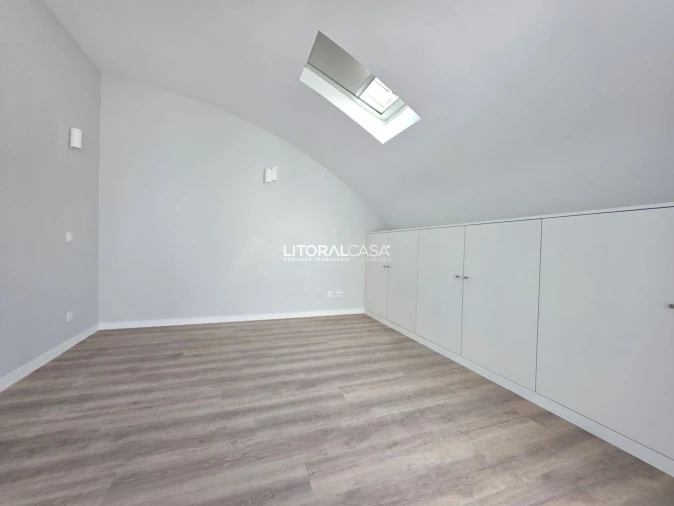 Apartamento T4 para Venda em Glória e Vera Cruz Foto 38