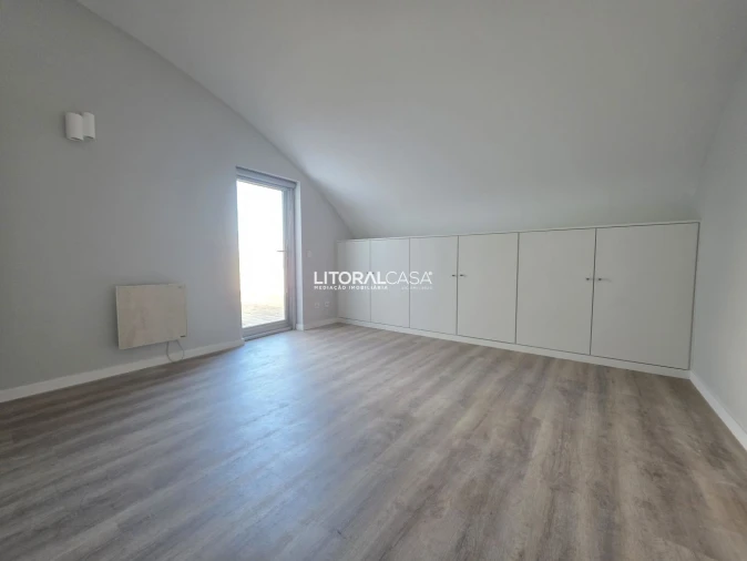 Apartamento T4 para Venda em Glória e Vera Cruz Foto 37