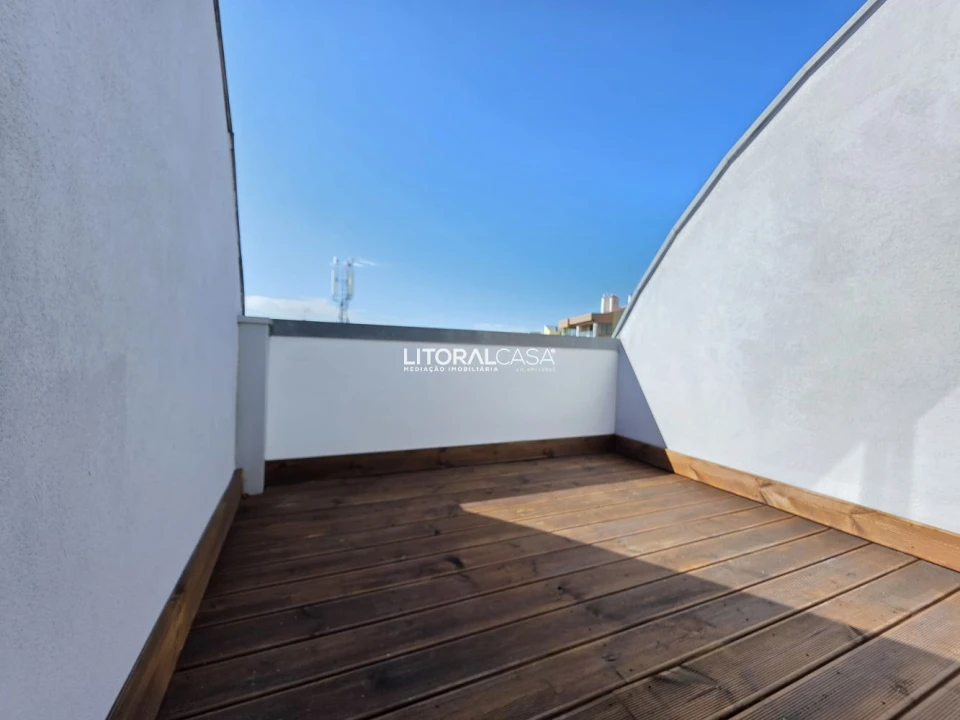 Apartamento T4 para Venda em Glória e Vera Cruz Foto 23
