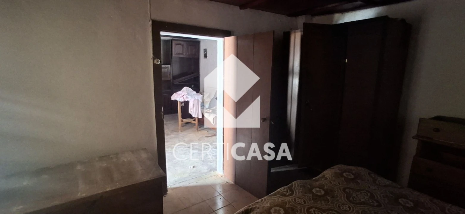 Moradia T1 para Venda em Almoster Foto 9