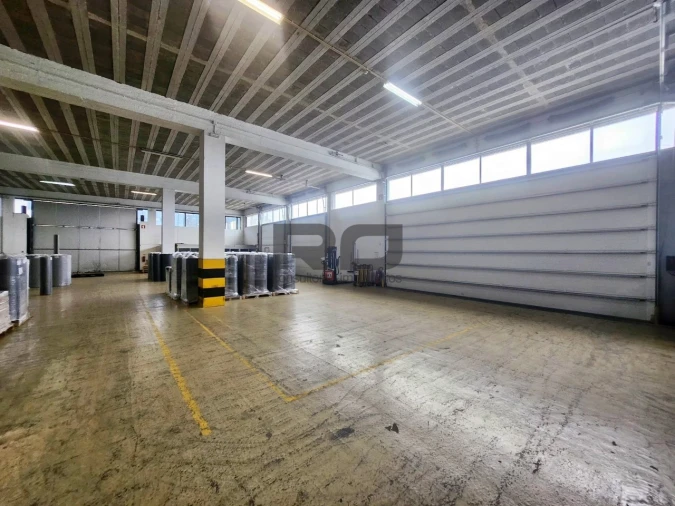 Armazém para Arrendamento em Escapães Foto 7