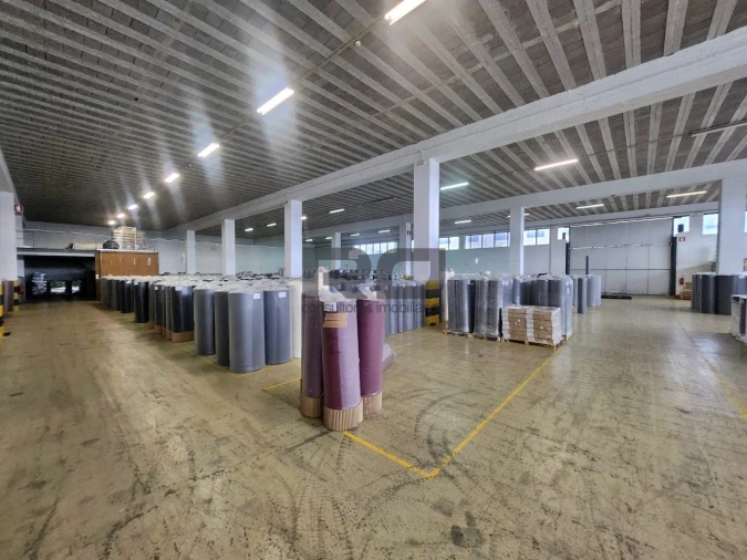 Armazém para Arrendamento em Escapães Foto 8