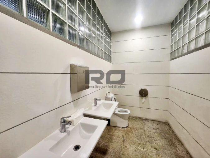 Armazém para Arrendamento em Escapães Foto 11