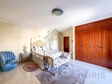 Moradia T5 para Venda em Portimão