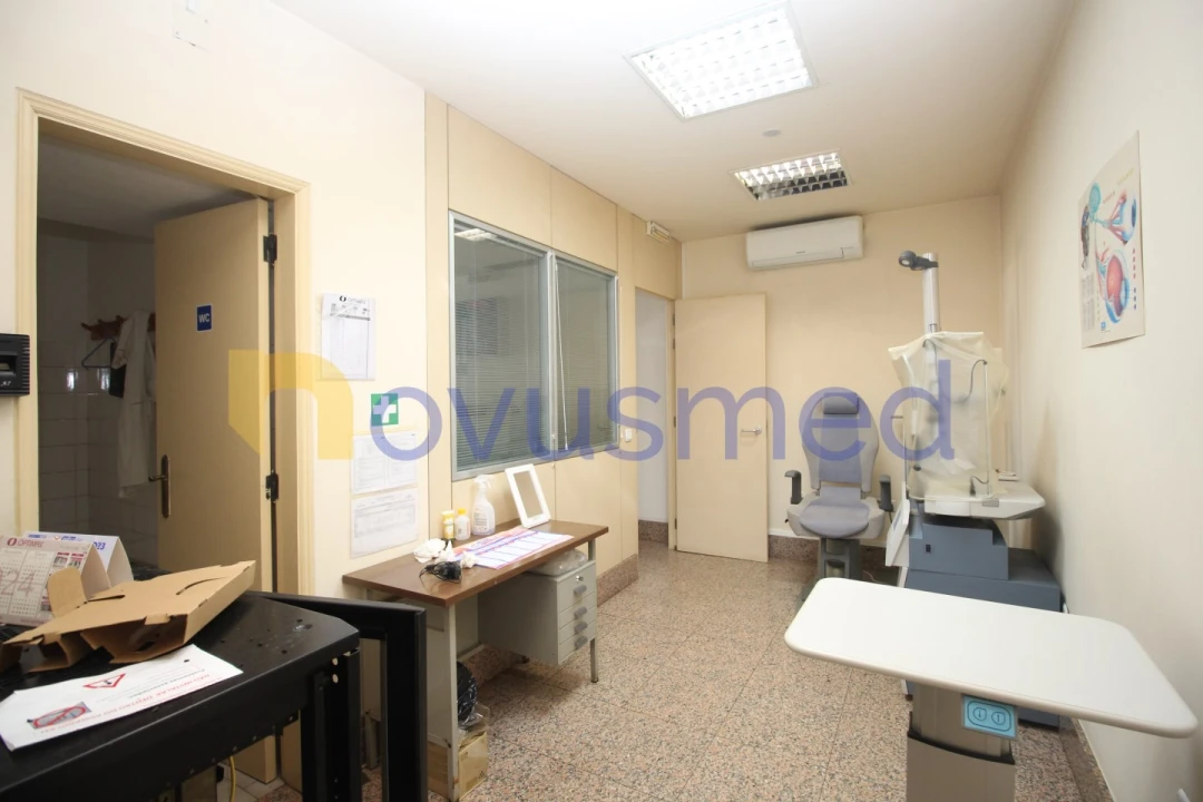 Loja para Venda em São Bartolomeu de Messines Foto 8