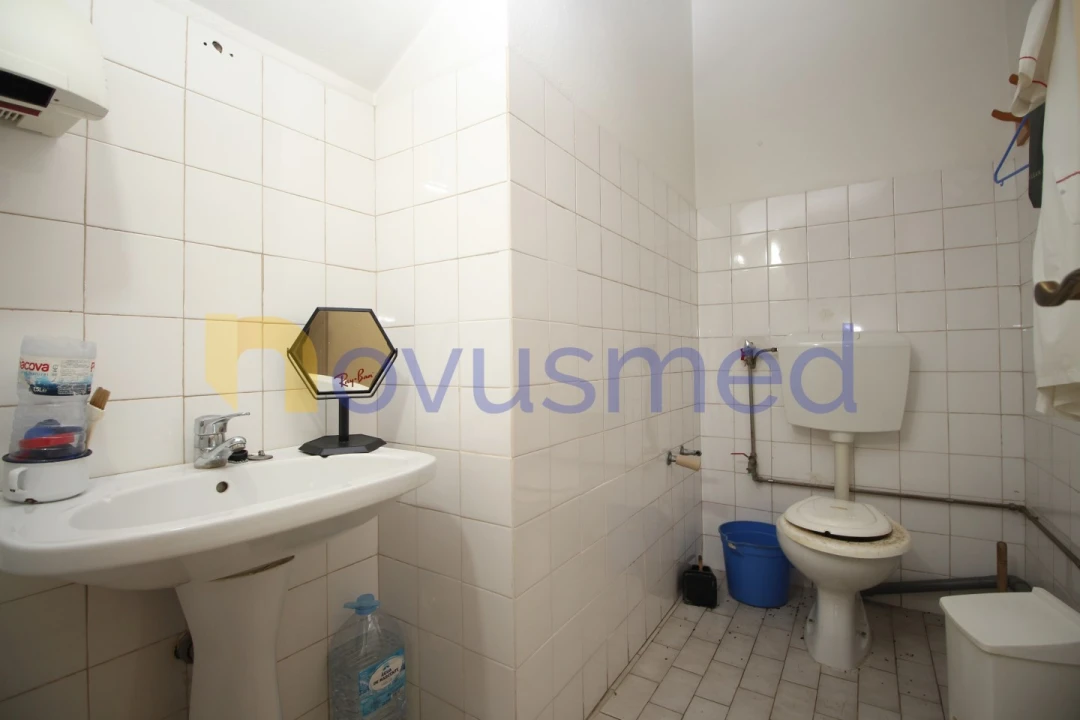 Loja para Venda em São Bartolomeu de Messines Foto 10