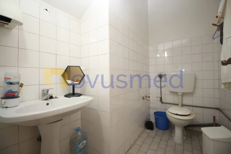 Loja para Venda em São Bartolomeu de Messines Foto 10