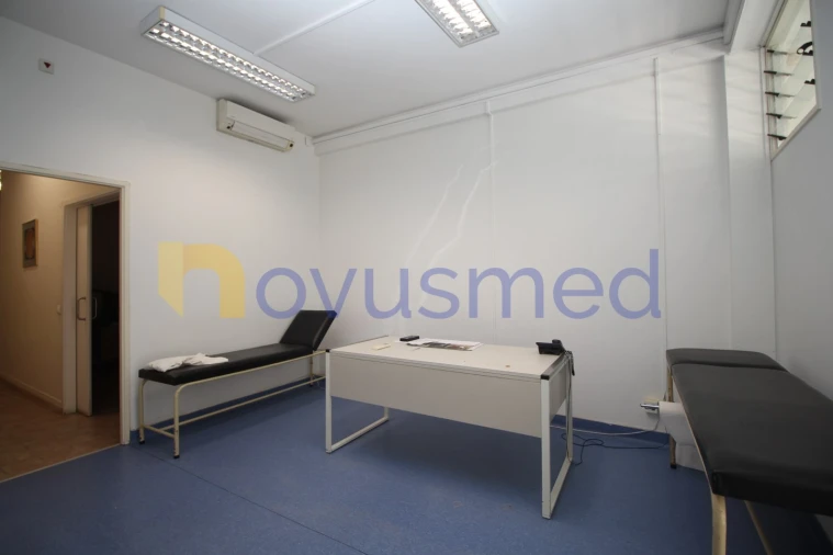 Loja para Venda em São Bartolomeu de Messines Foto 9