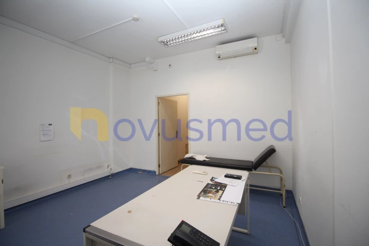 Loja para Venda em São Bartolomeu de Messines Foto 10