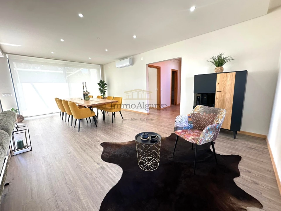 Moradia T3 para Venda em Albufeira e Olhos de Água Foto 10