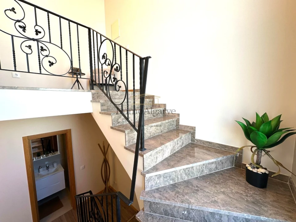 Moradia T3 para Venda em Albufeira e Olhos de Água Foto 20