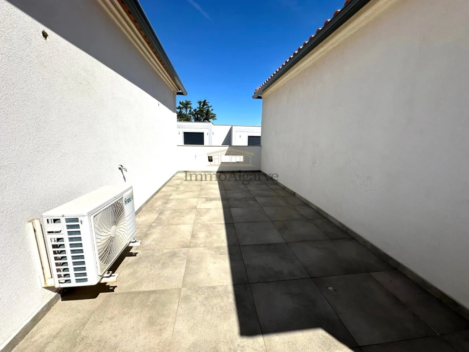 Moradia T3 para Venda em Albufeira e Olhos de Água Foto 34