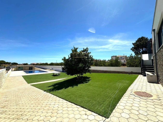 Moradia T3 para Venda em Albufeira e Olhos de Água Foto 50