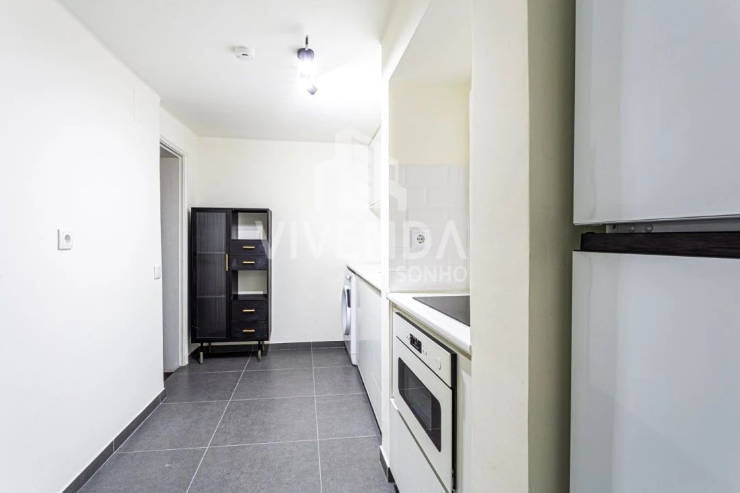 Apartamento T2 para Venda em Santa Maria Maior Foto 8
