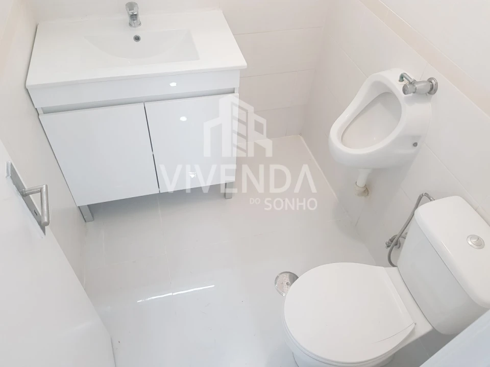 Apartamento T1 para Venda em Corroios Foto 6