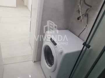 Apartamento T1 para Venda em Corroios