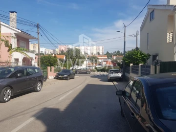 Apartamento T1 para Venda em Corroios